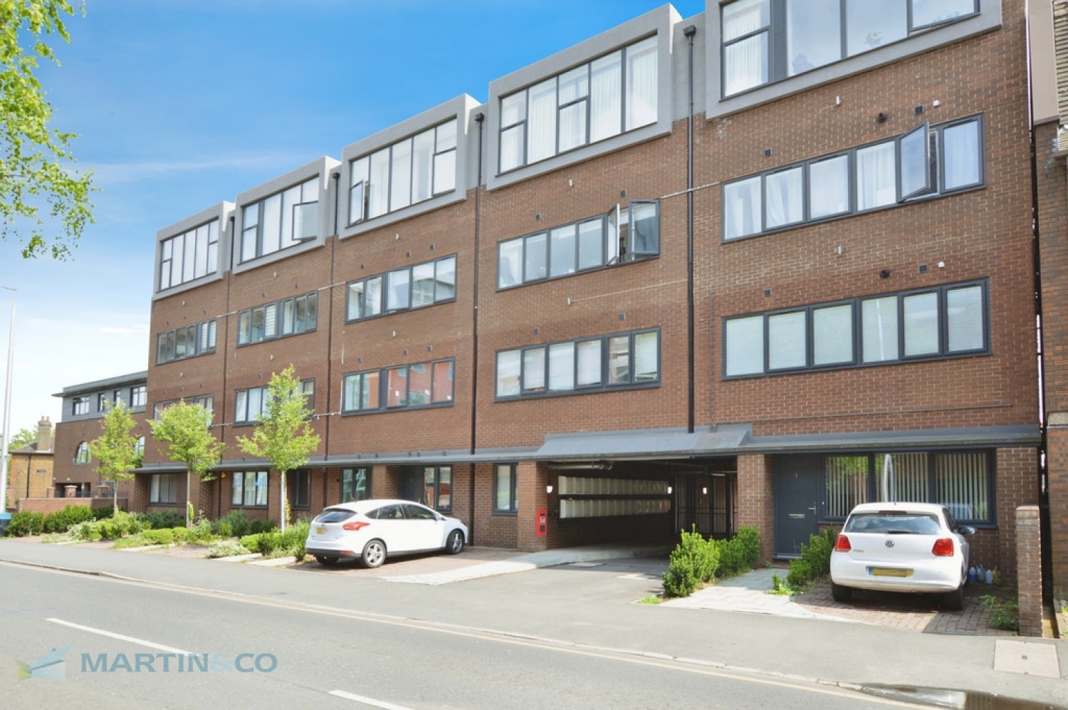 1 bedroom Flat for Letting Chertsey Road, Woking, Surrey