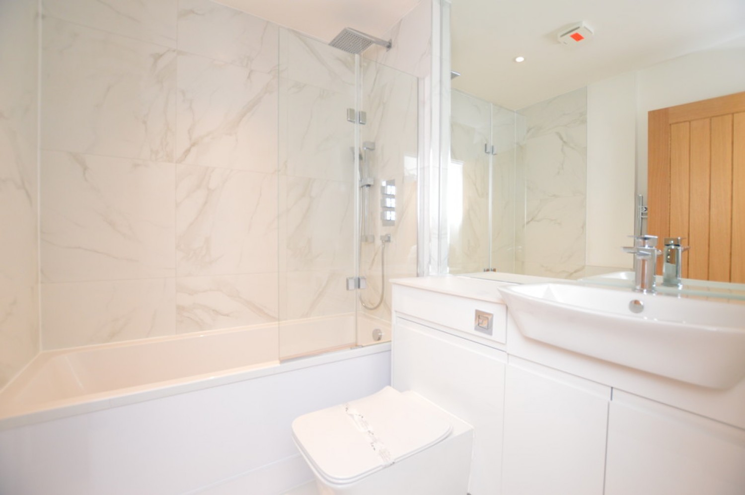 1 bedroom Flat for Letting Chertsey Road, Woking, Surrey