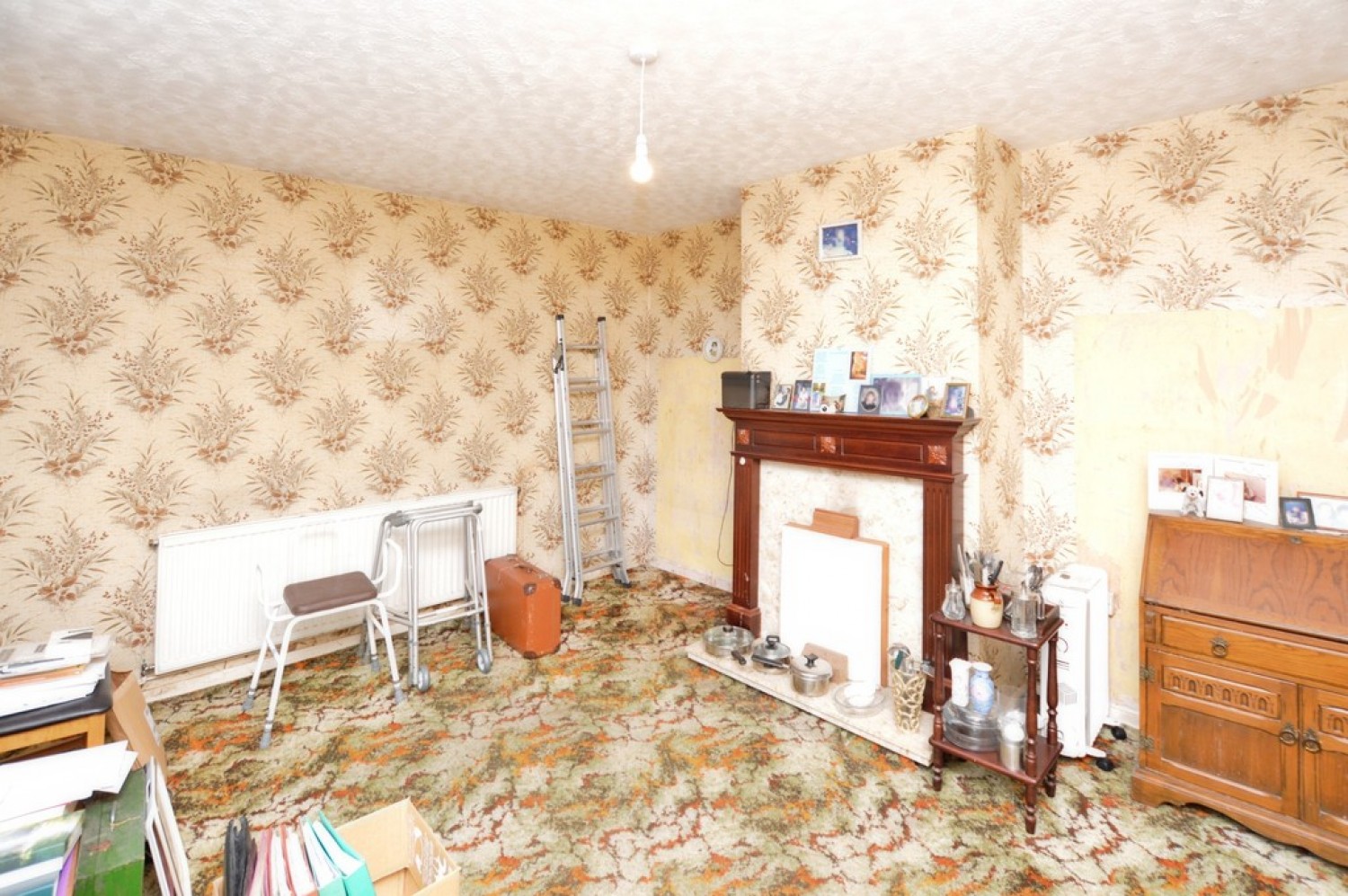 2 bedroom House for Sale Bunyard Drive, Woking, Surrey