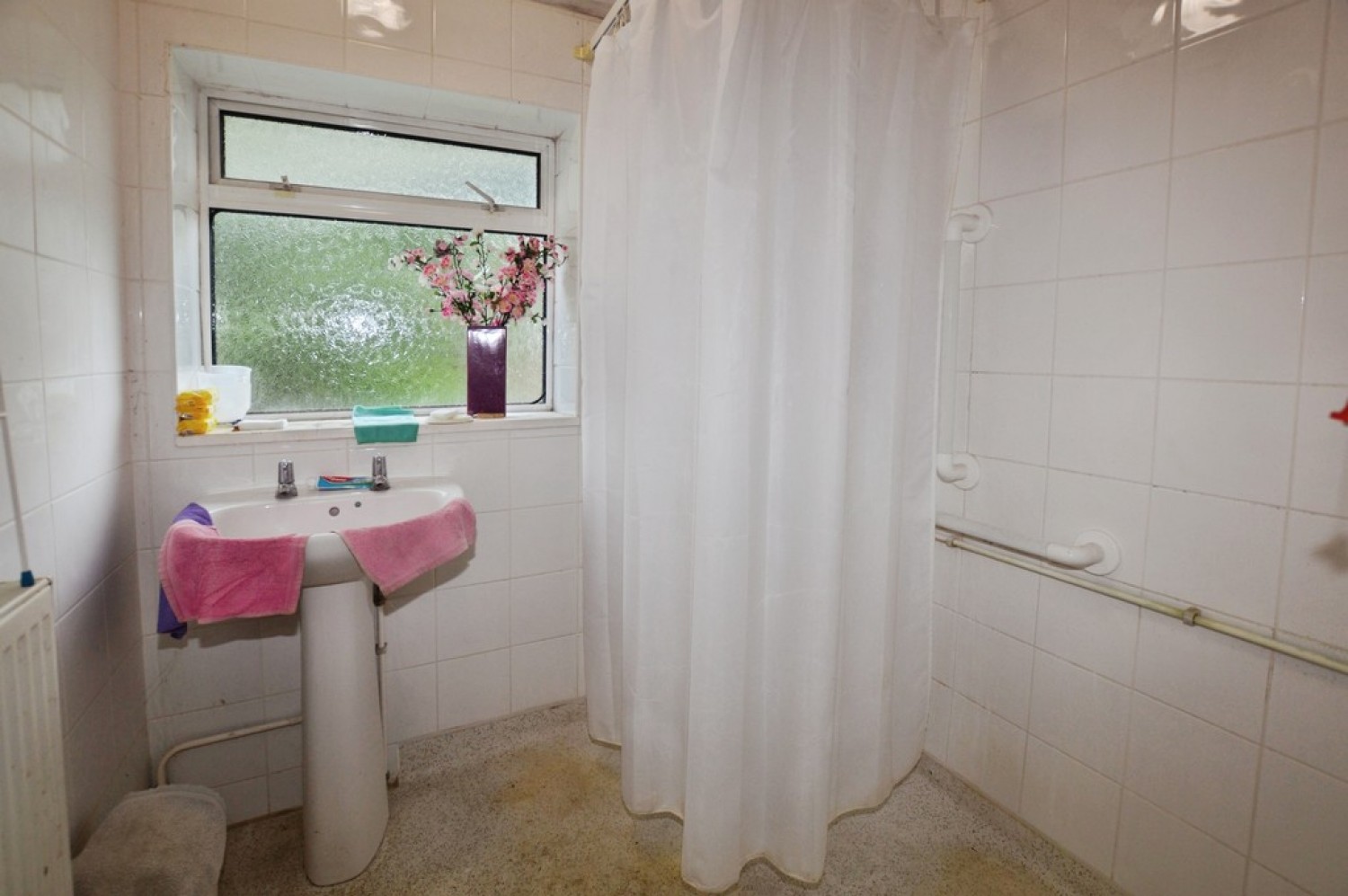 2 bedroom House for Sale Bunyard Drive, Woking, Surrey