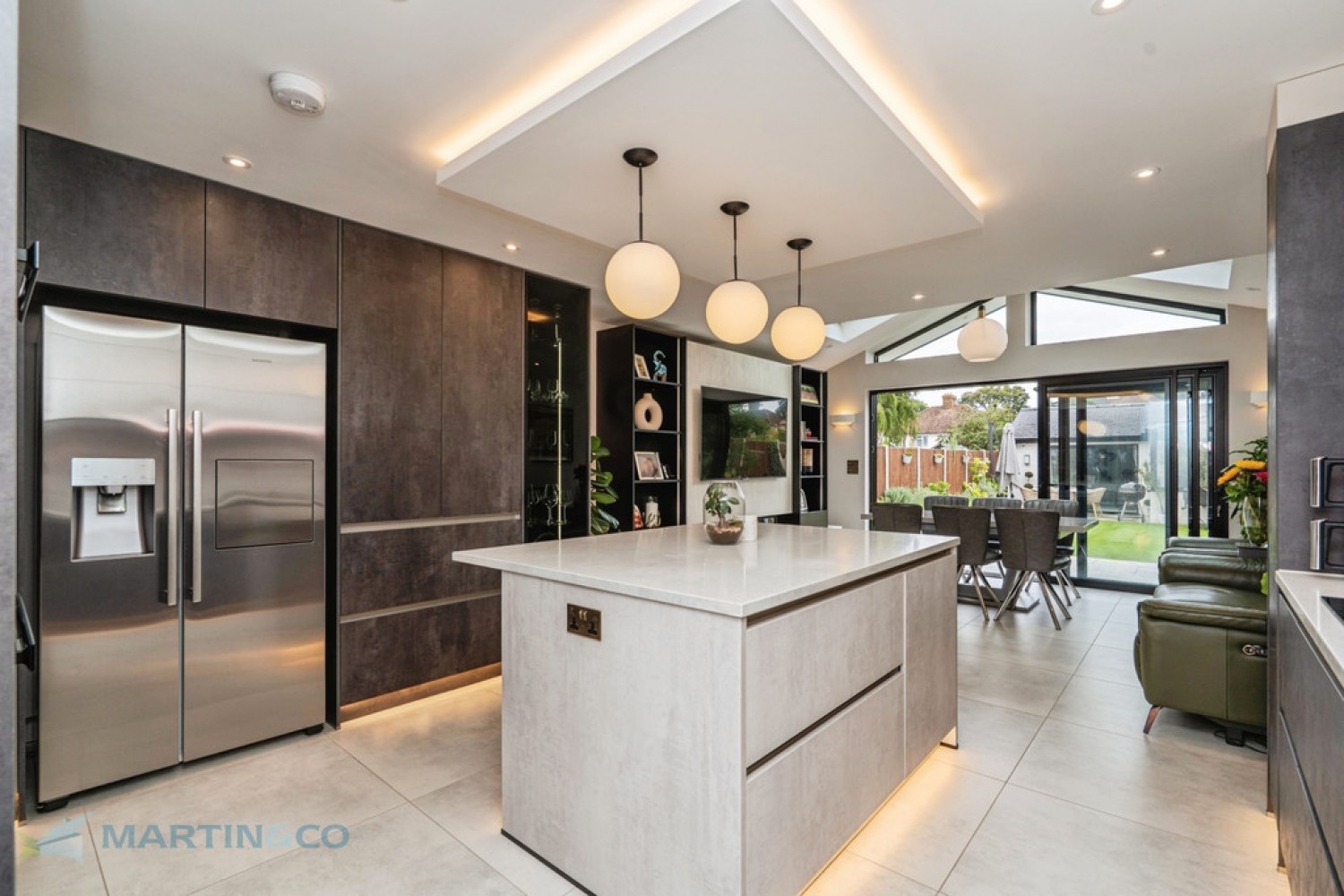 3 bedroom House for Sale Selwood Road, Woking, Surrey