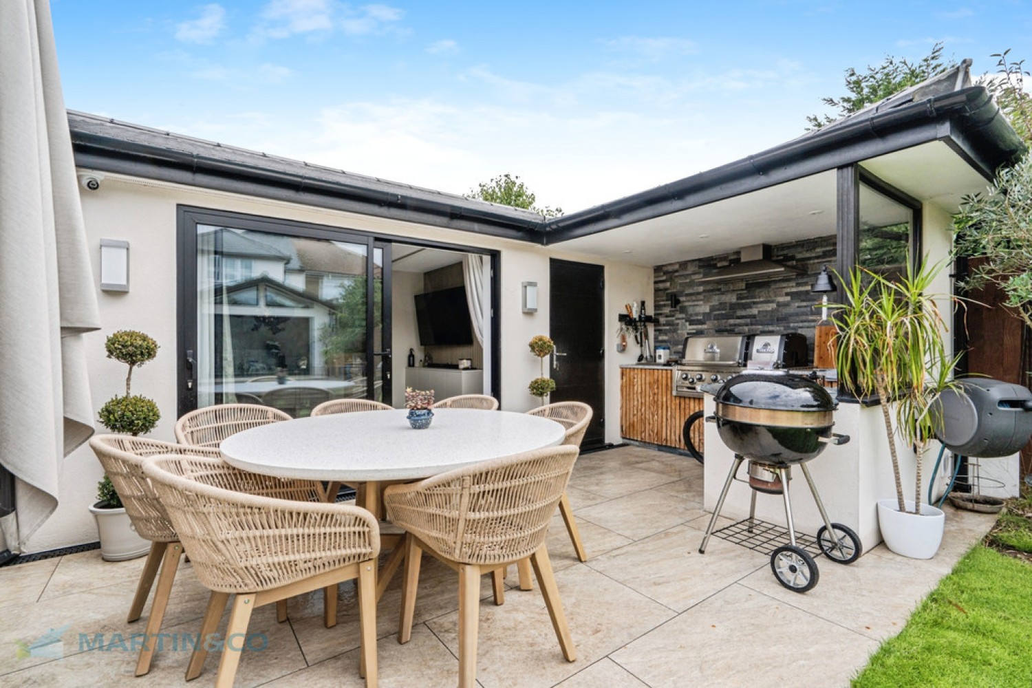 3 bedroom House for Sale Selwood Road, Woking, Surrey