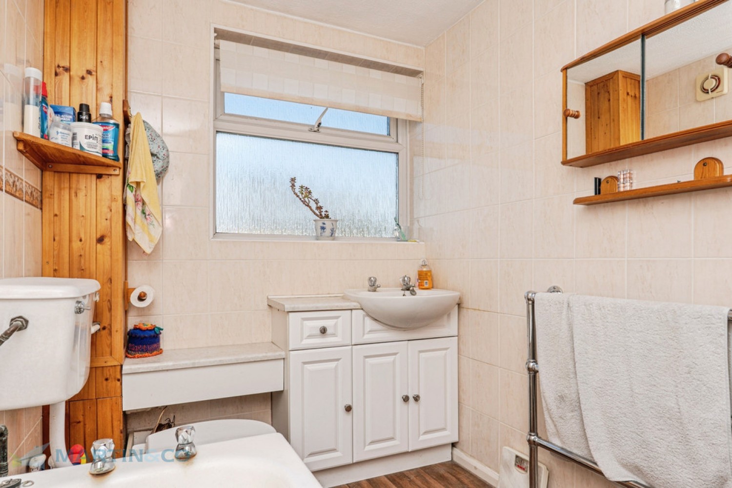 3 bedroom House for Sale Woking, Surrey