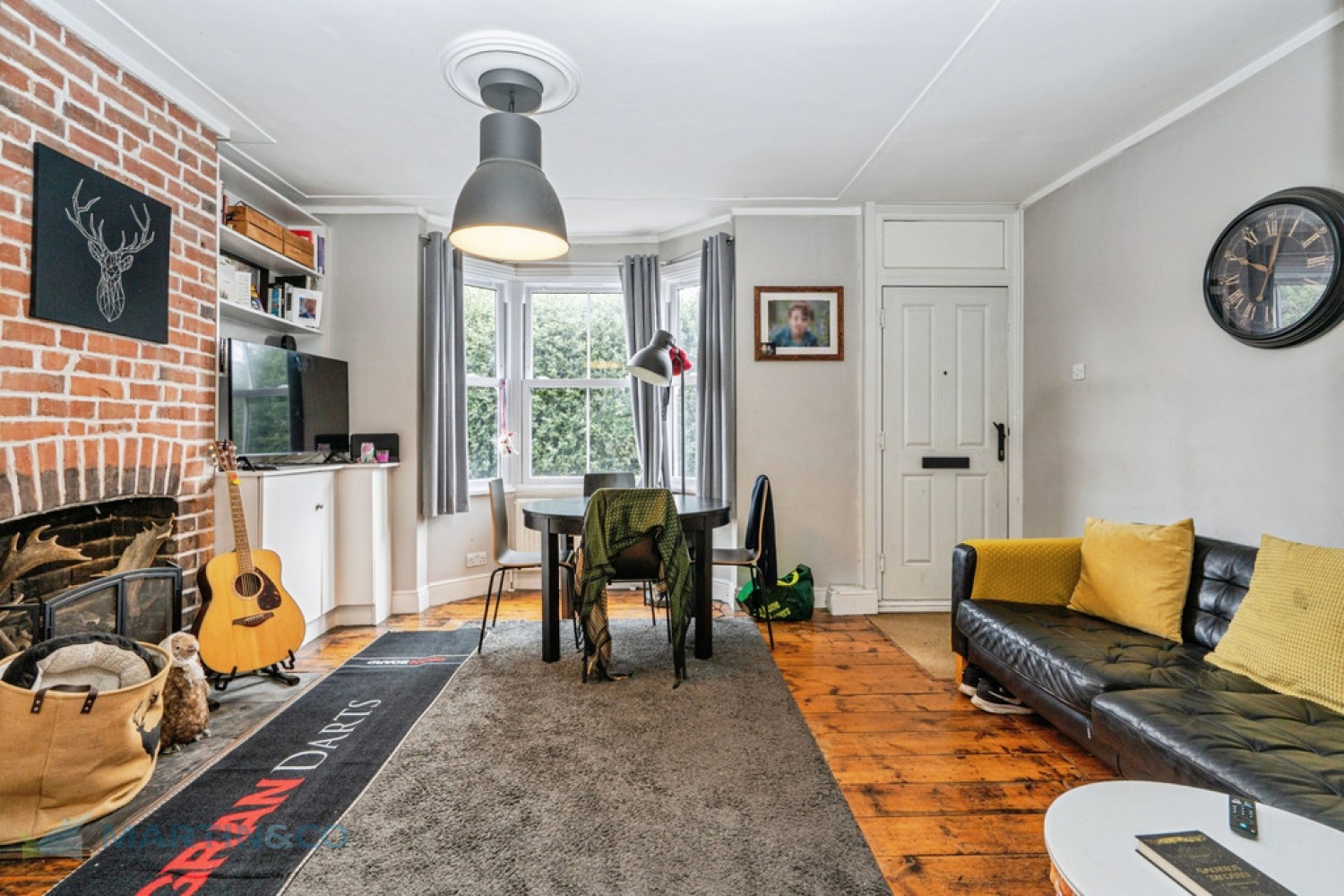 2 bedroom House in Lavender Road, Woking, Surrey