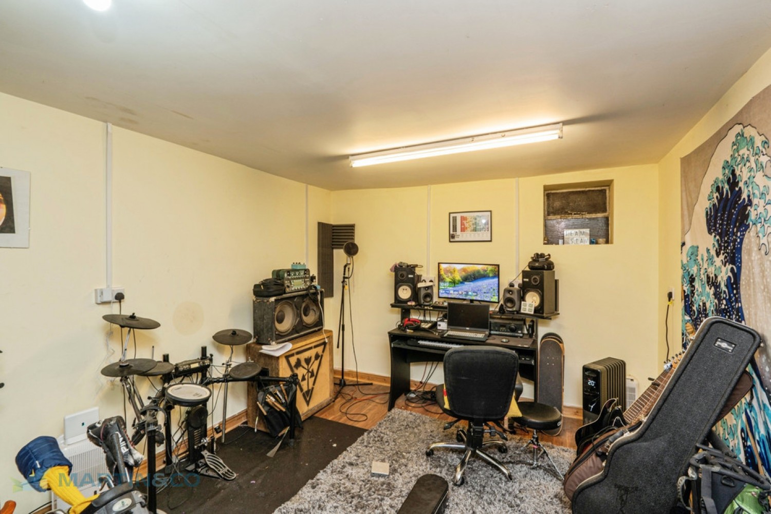 2 bedroom House in Lavender Road, Woking, Surrey