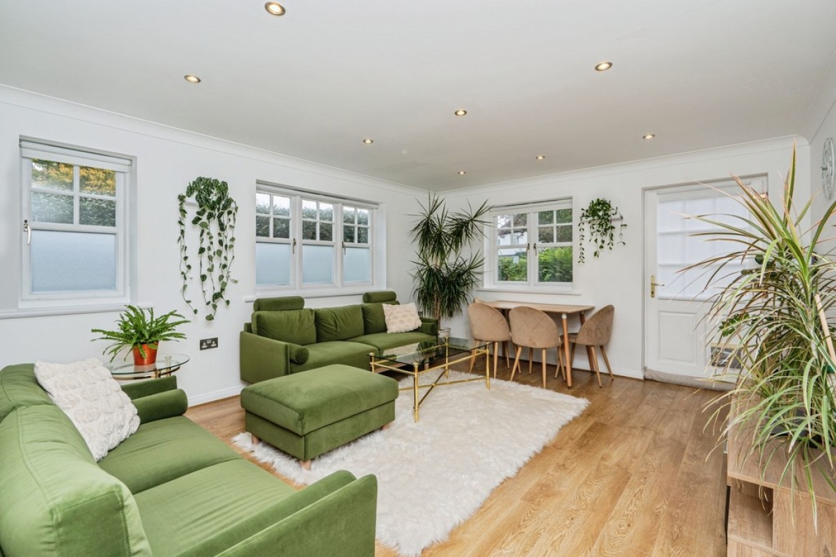Kingsway, Woking, Surrey