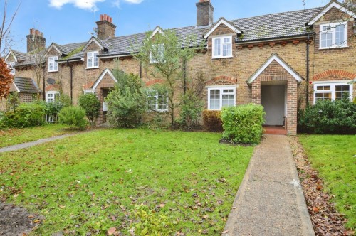 Victoria Road, Knaphill, Woking