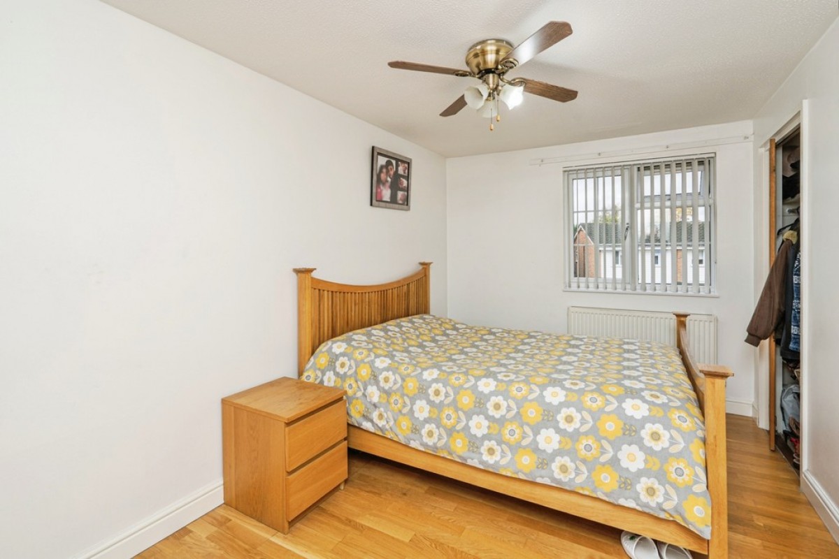 Shilburn Way, Woking, Surrey