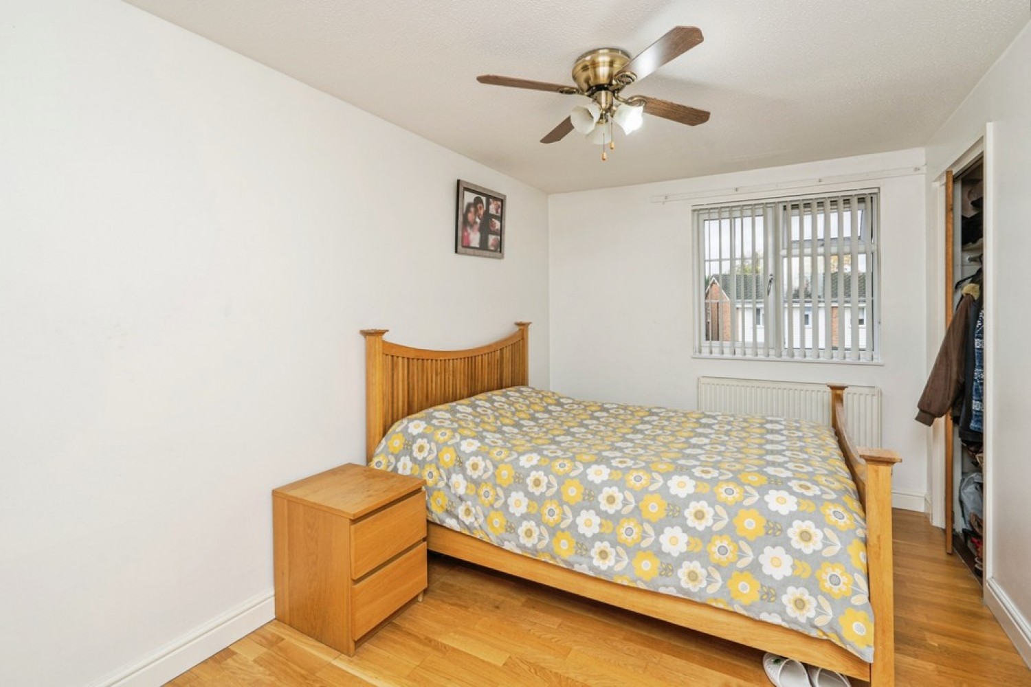 4 bedroom House in Shilburn Way, Woking, Surrey