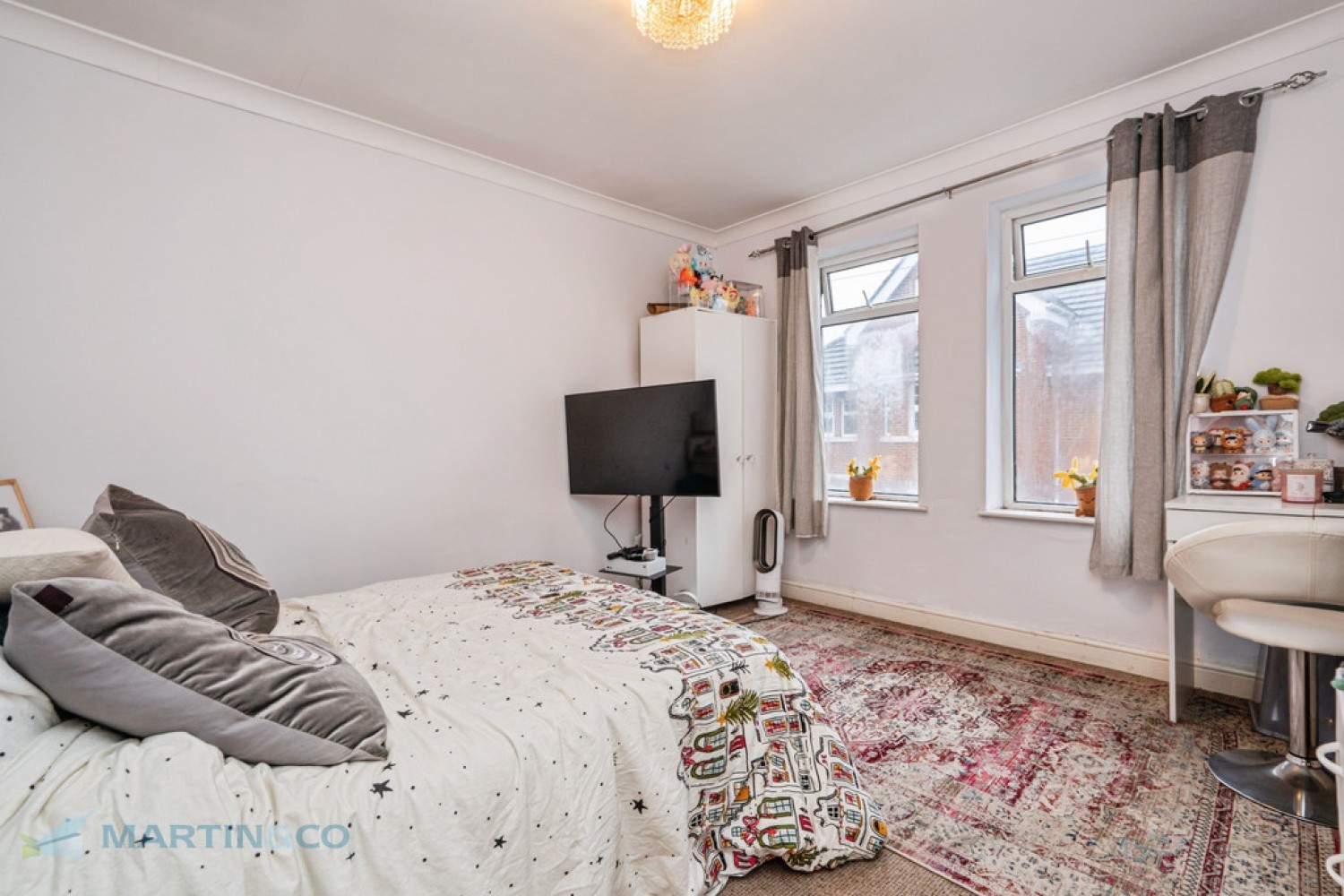 3 bedroom House in Portugal Road, Woking, Surrey