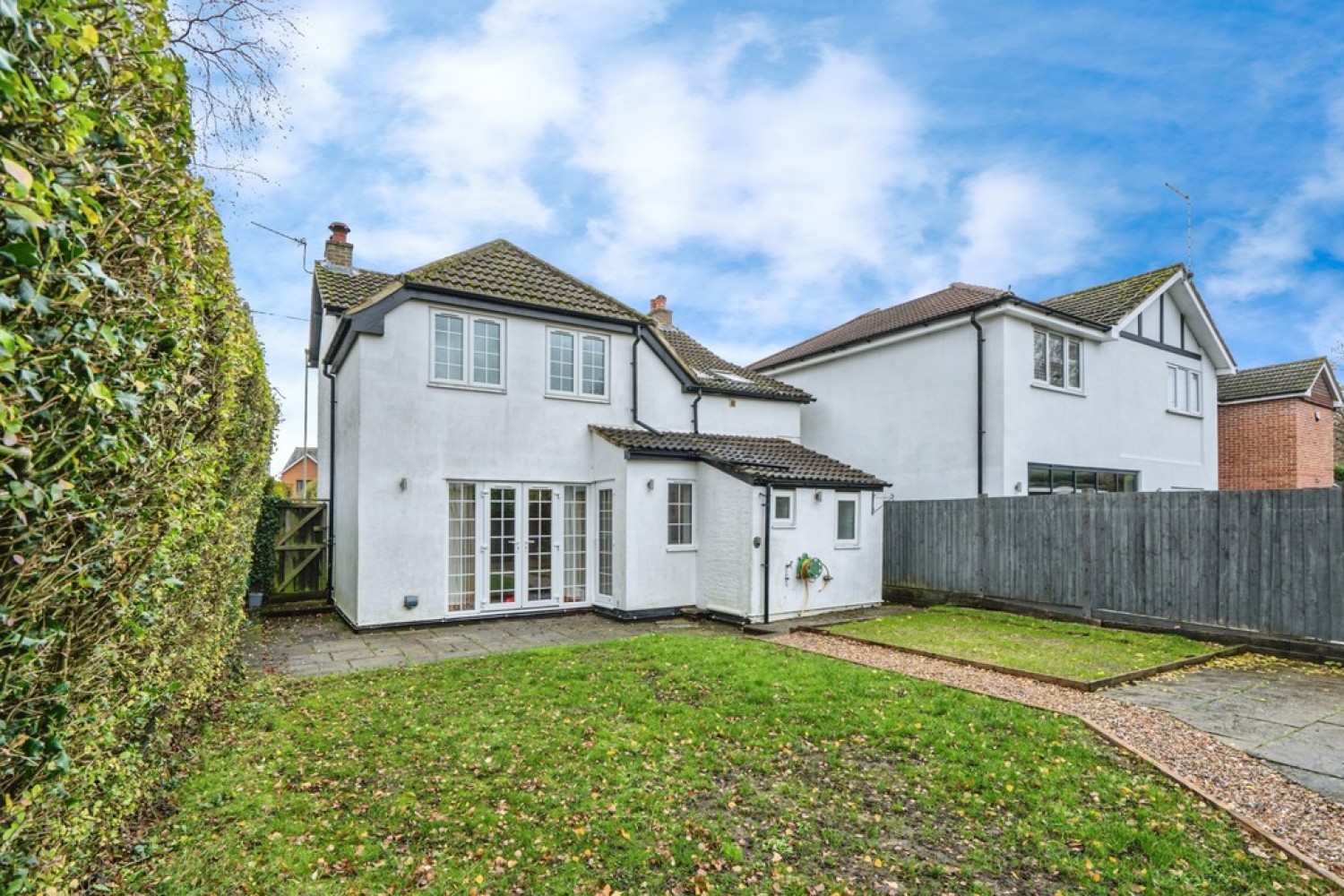 3 bedroom House for Sale Knaphill, Woking, Surrey