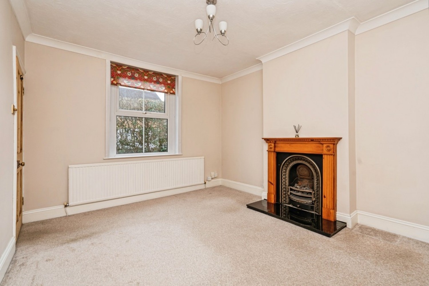 3 bedroom House for Sale Knaphill, Woking, Surrey