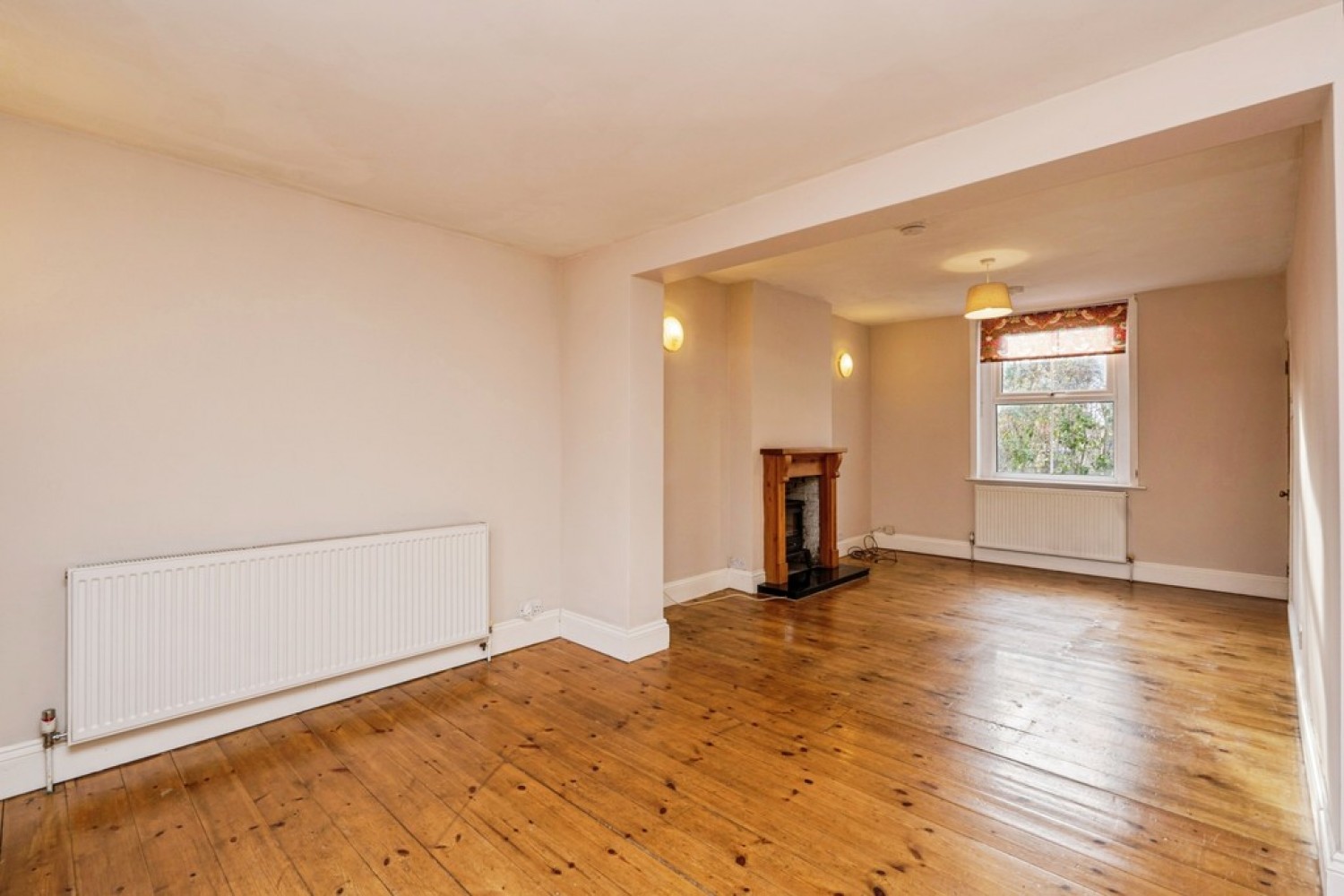 3 bedroom House for Sale Knaphill, Woking, Surrey