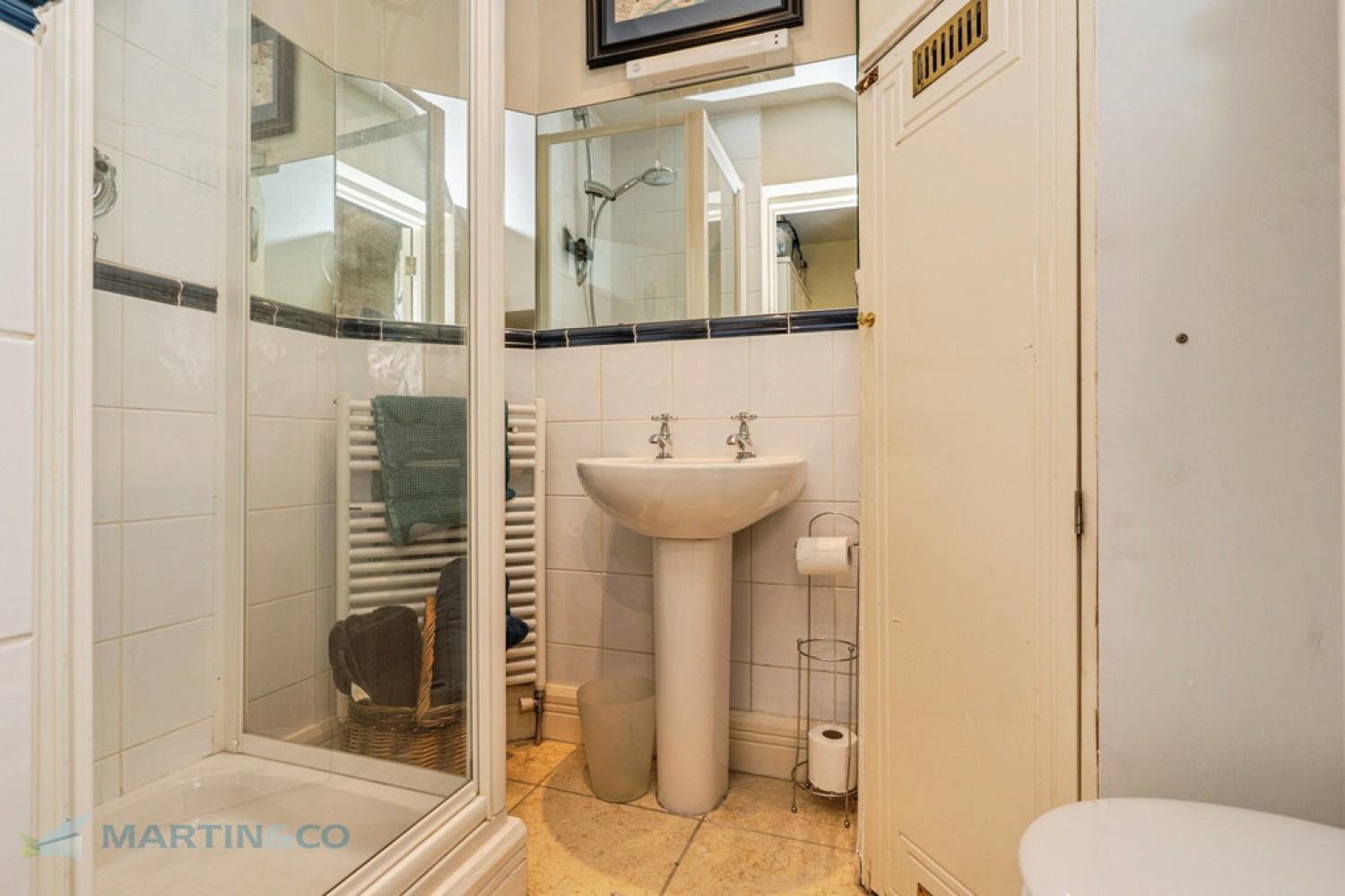 3 bedroom Flat for Sale The Ridge, Woking, Surrey