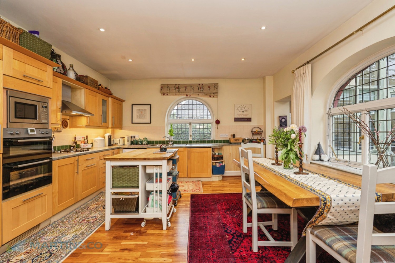 3 bedroom Flat for Sale The Ridge, Woking, Surrey