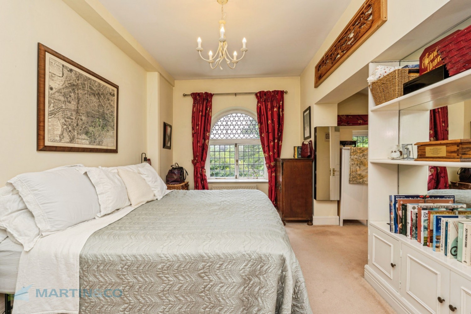 3 bedroom Flat for Sale The Ridge, Woking, Surrey