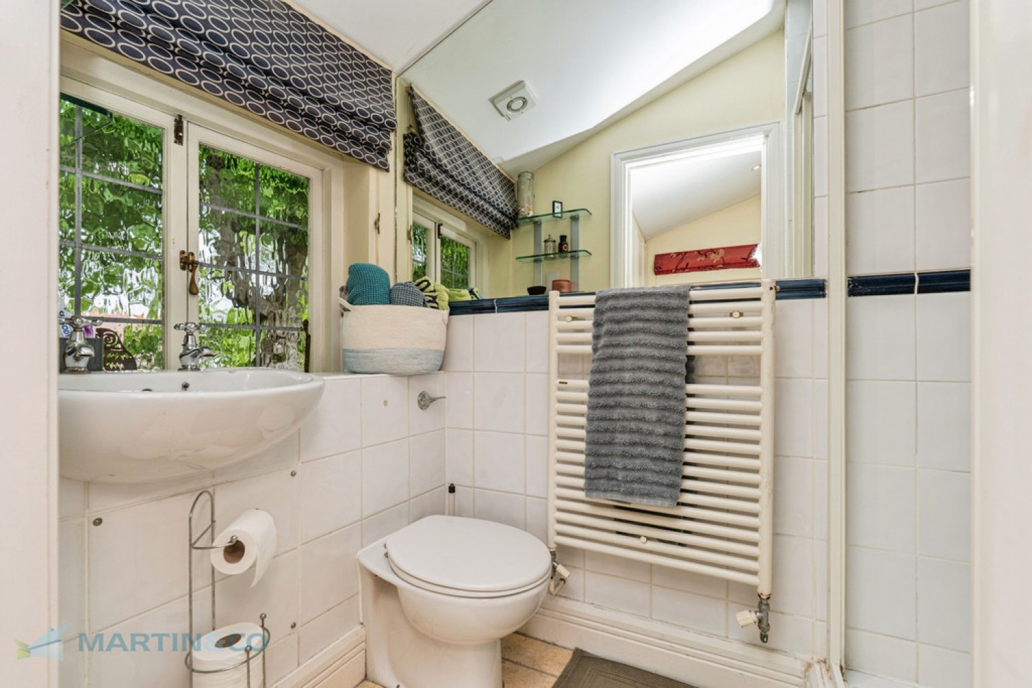 3 bedroom Flat for Sale The Ridge, Woking, Surrey