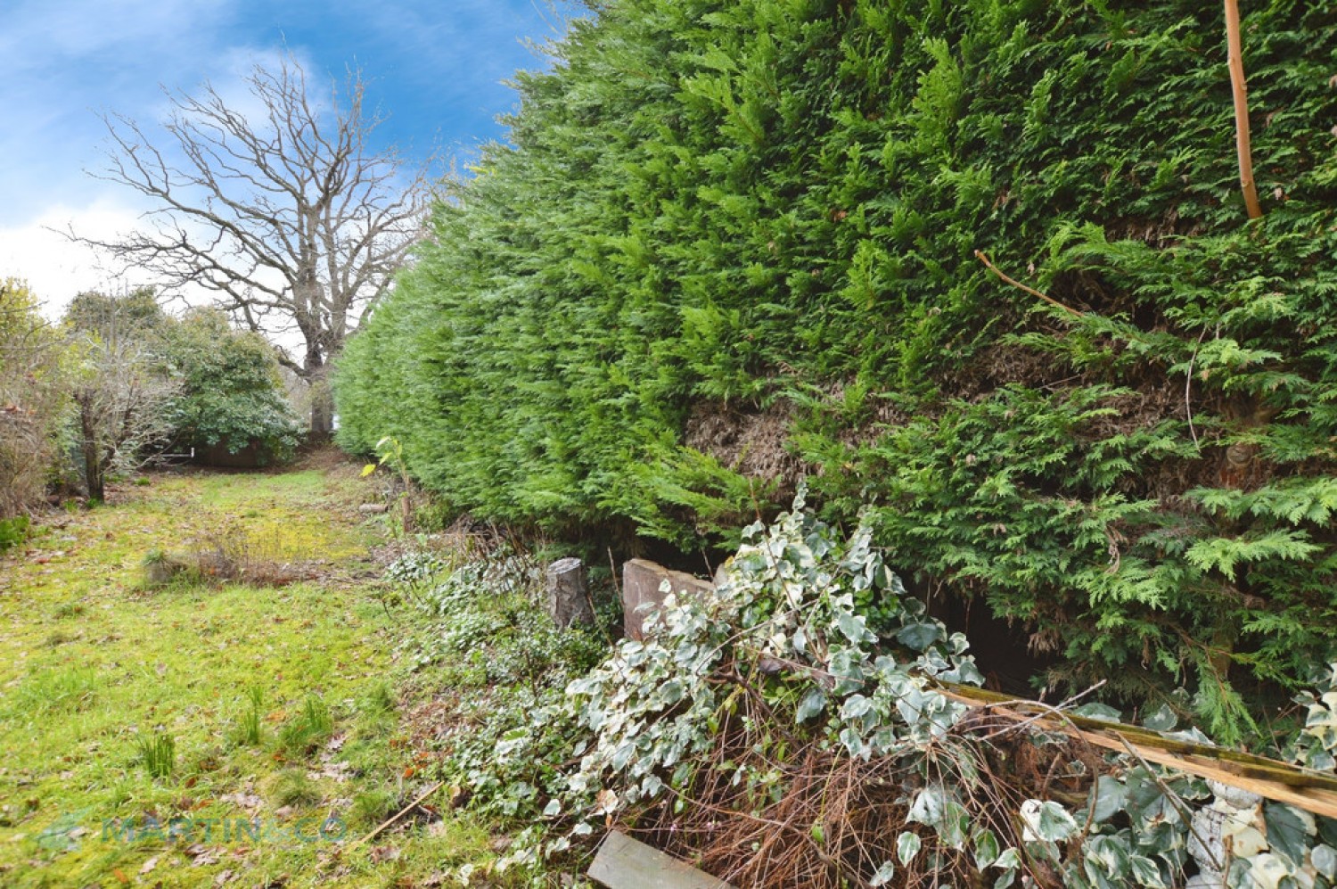 3 bedroom House for Sale Send, Woking