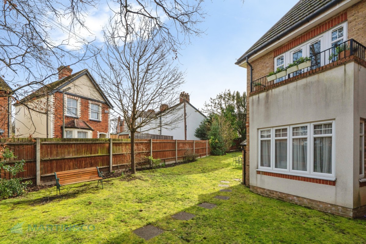 College Road, Woking, Surrey