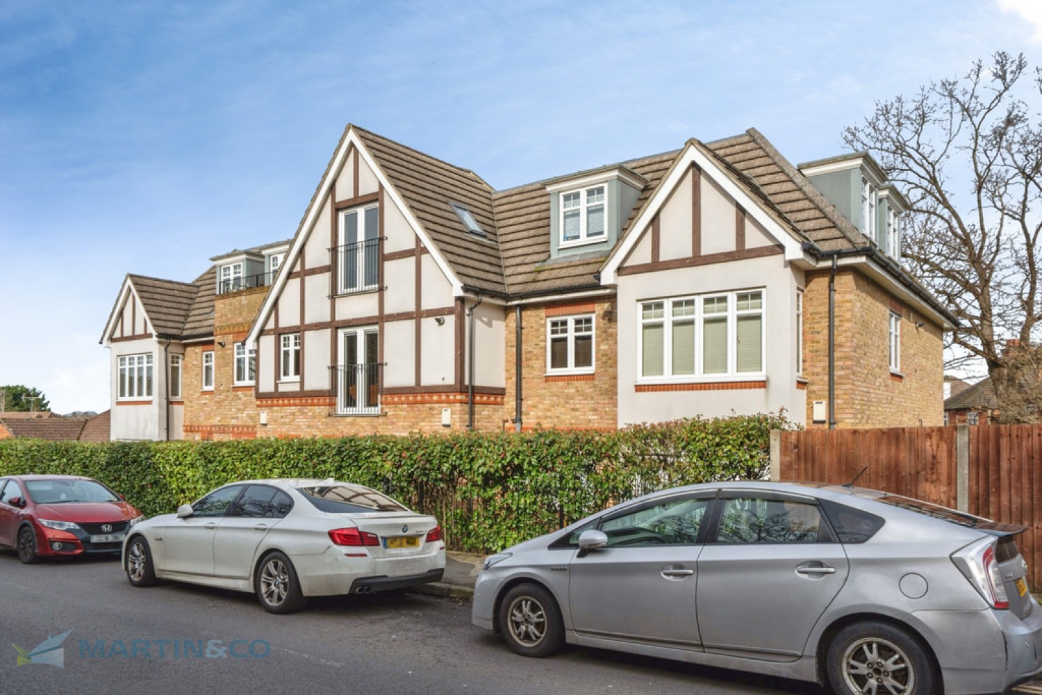 1 bedroom Flat for Sale College Road, Woking, Surrey