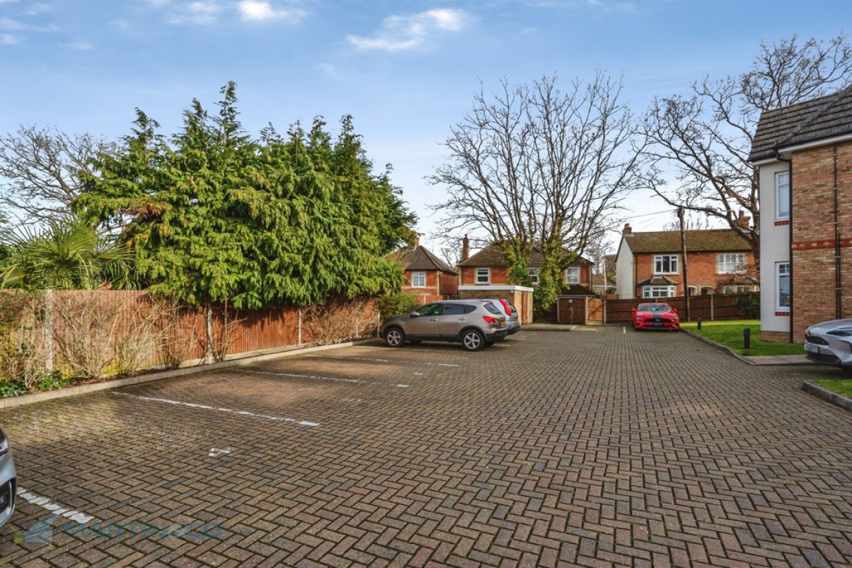 College Road, Woking, Surrey