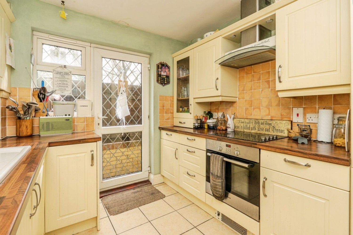 3 bedroom House for Sale Knaphill, Woking, Surrey
