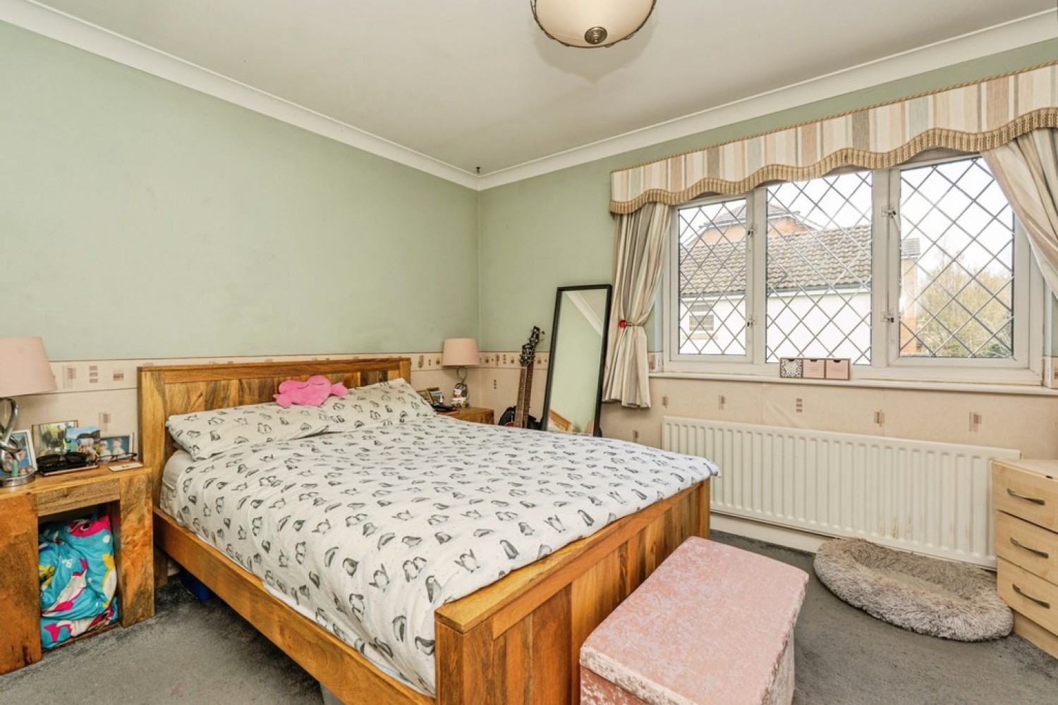 3 bedroom House for Sale Knaphill, Woking, Surrey