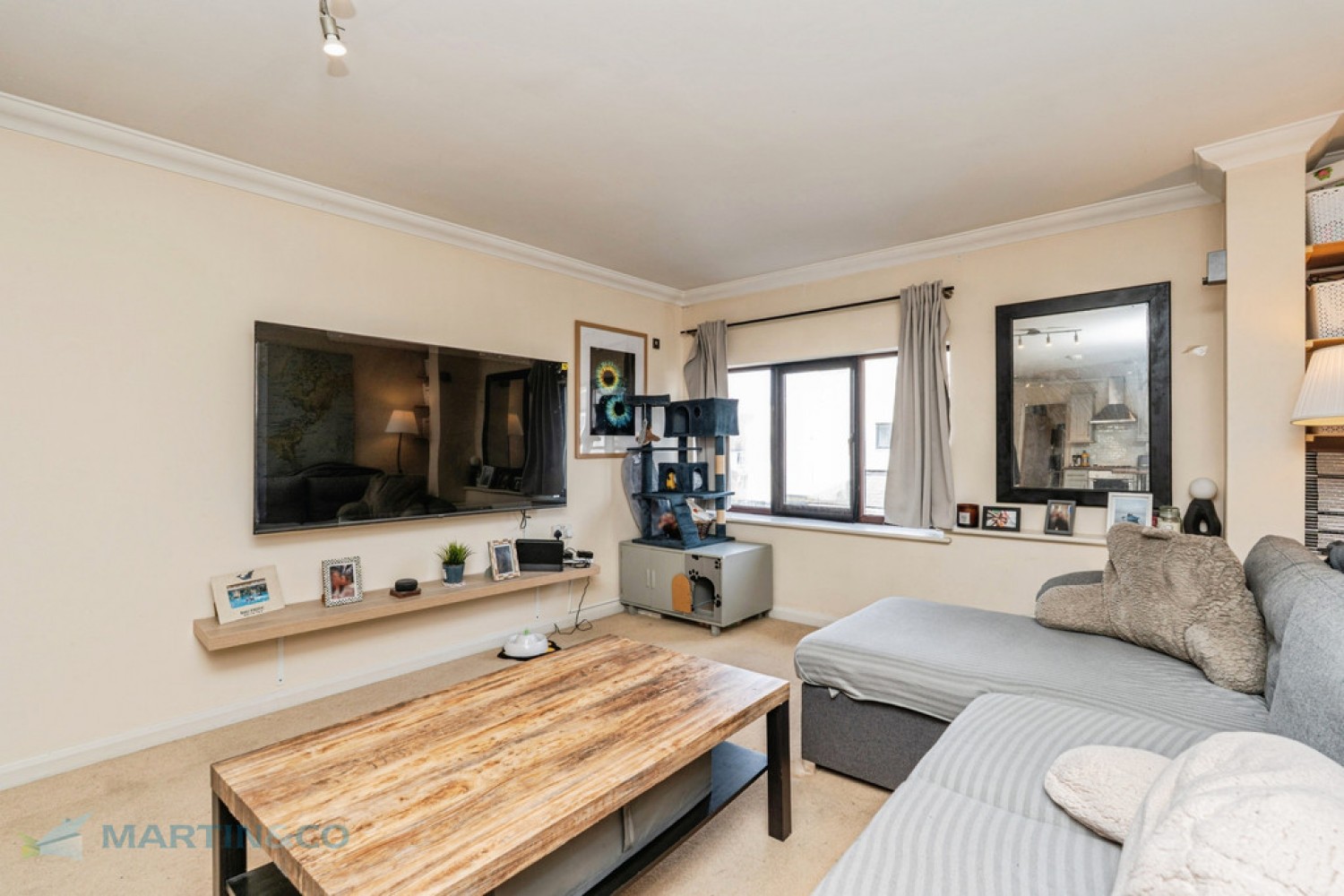 1 bedroom Flat for Sale Walton Road, Woking, Surrey