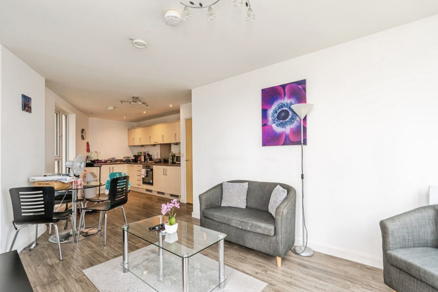 2 bedroom Flat for Sale Guildford Road, Woking, Surrey