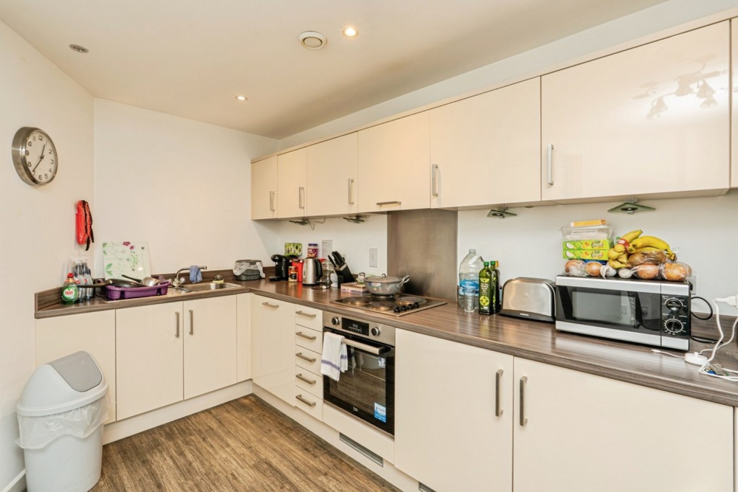 2 bedroom Flat for Sale Guildford Road, Woking, Surrey