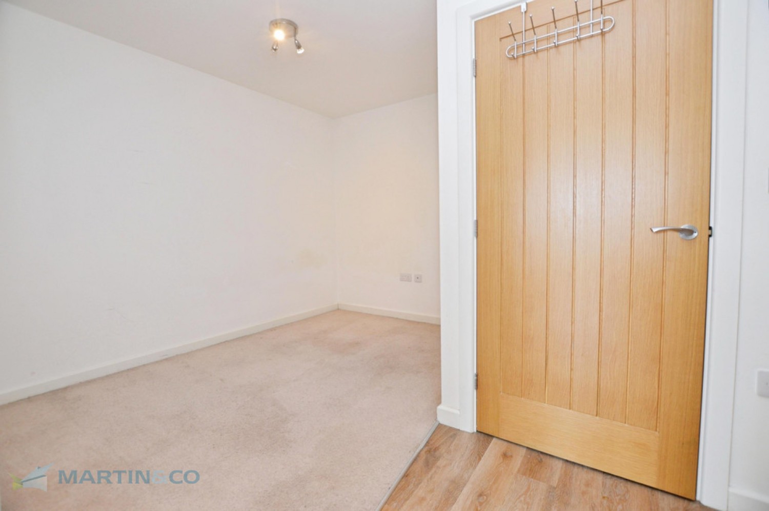 0 bedroom Flat for Letting Woking, Surrey