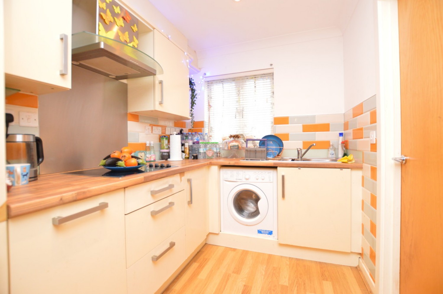 3 bedroom House for Sale Lavender Road, Woking, Surrey