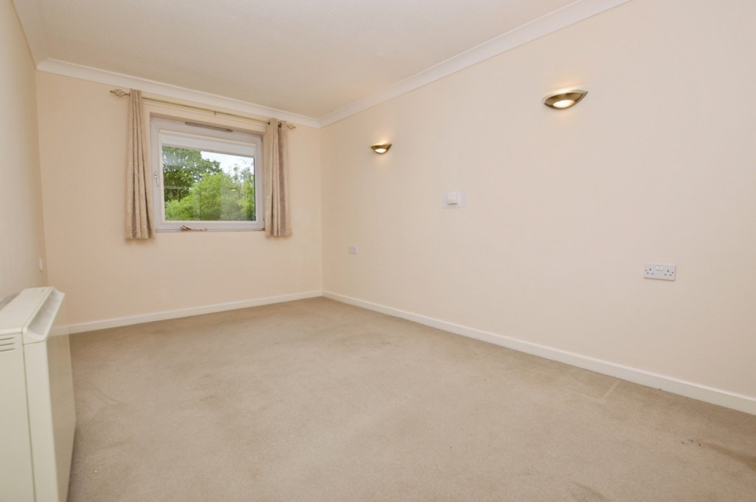 1 bedroom Flat for Sale Mount Hermon Road, Woking