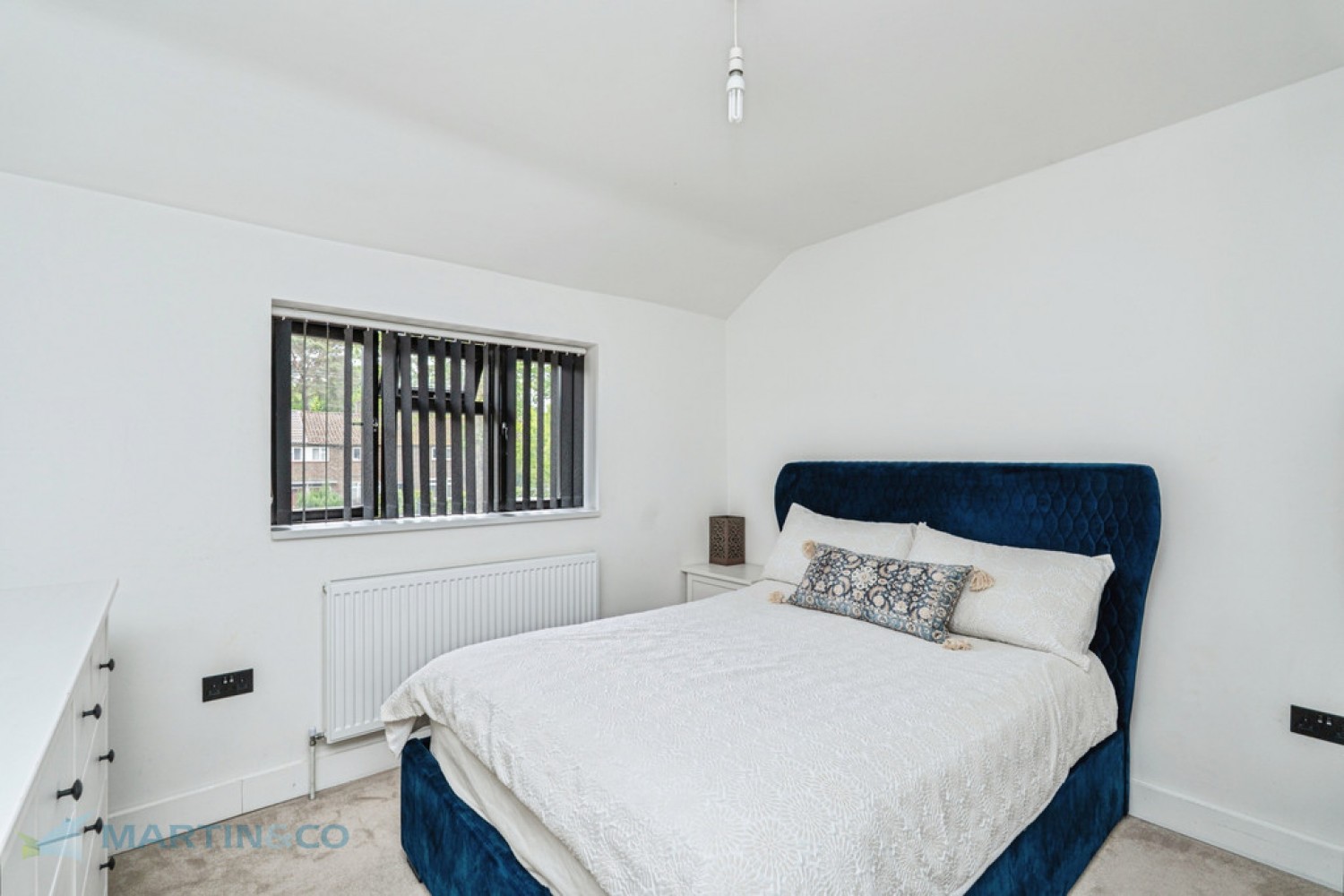 4 bedroom House for Sale Albert Drive, Woking, Surrey