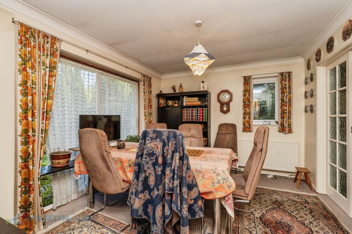 Onslow Crescent, Woking, Surrey