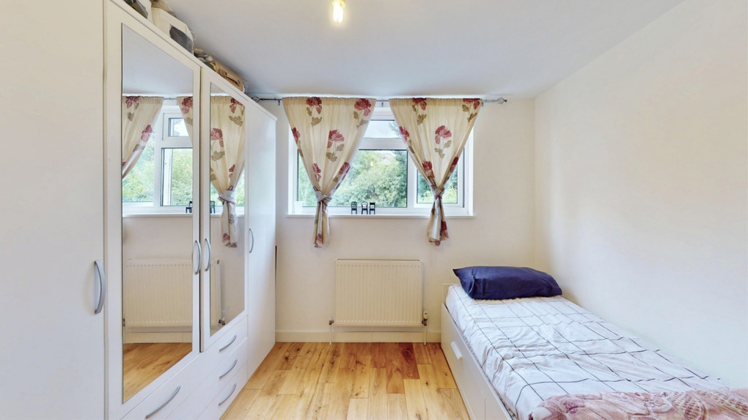 5 bedroom House for Sale Oriental Road, Woking, Surrey