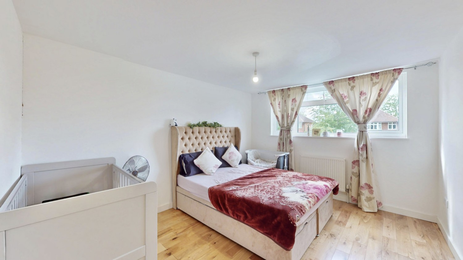 5 bedroom House for Sale Oriental Road, Woking, Surrey