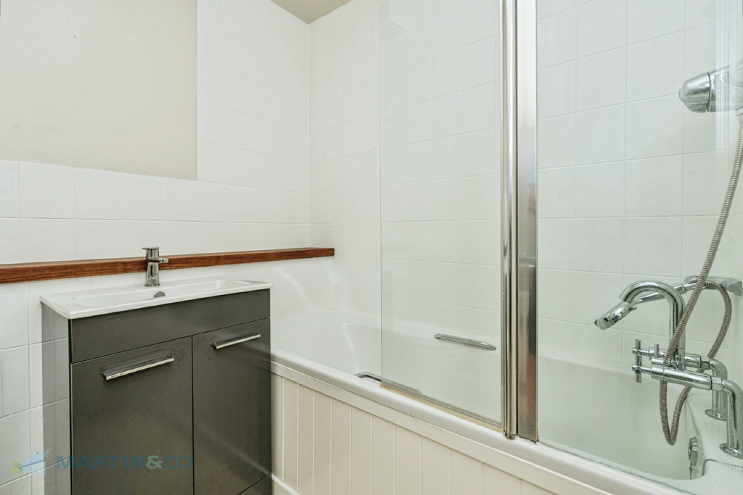 3 bedroom House for Sale Candlerush Close, Woking, Surrey