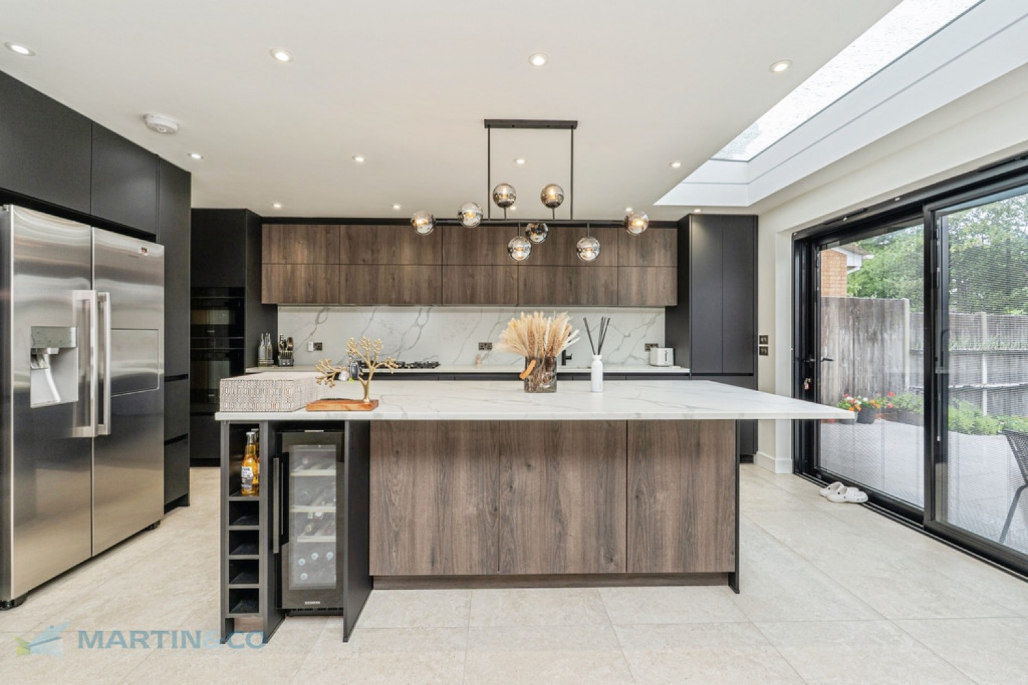 4 bedroom House for Sale Bassett Road, Woking, Surrey