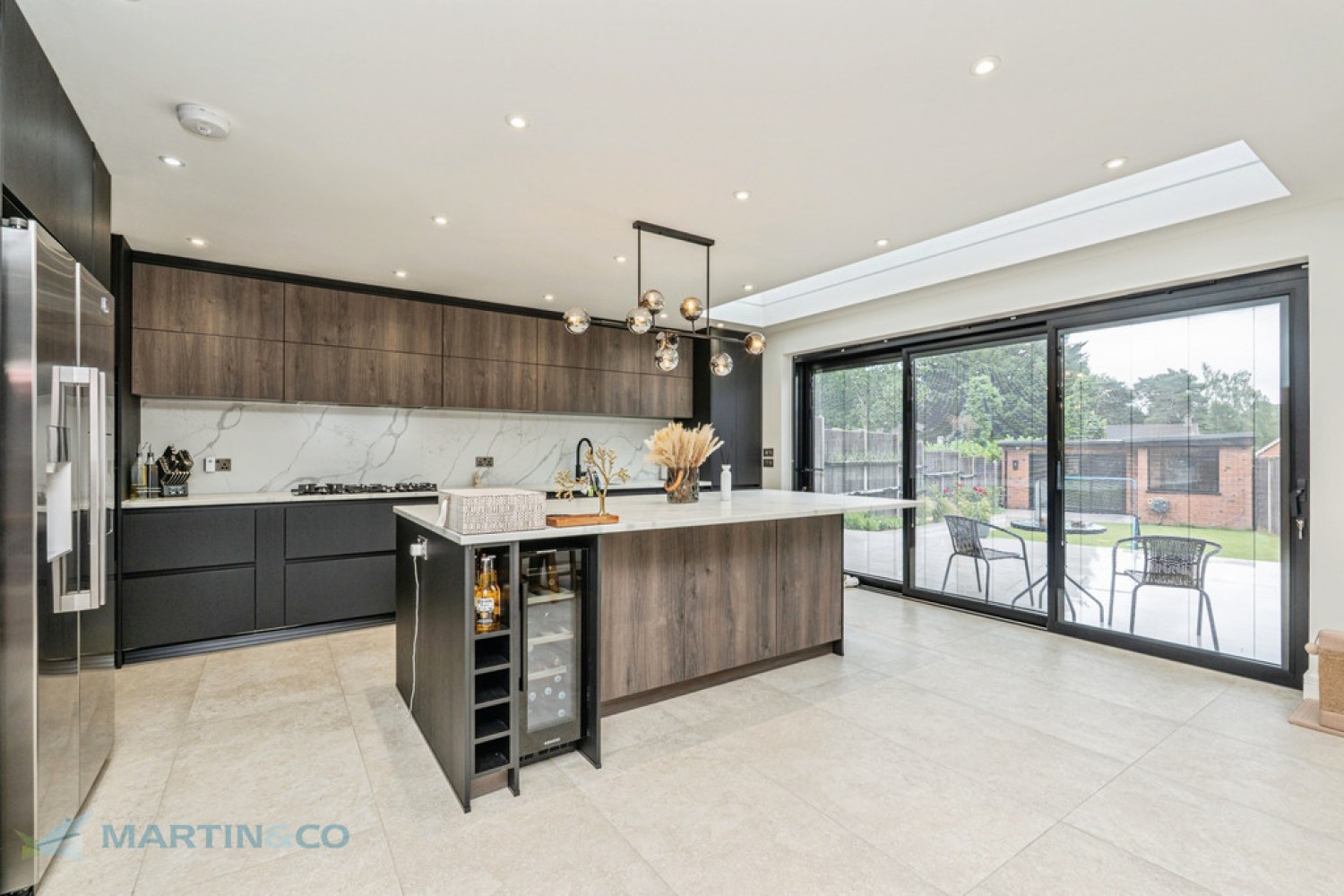 4 bedroom House for Sale Bassett Road, Woking, Surrey