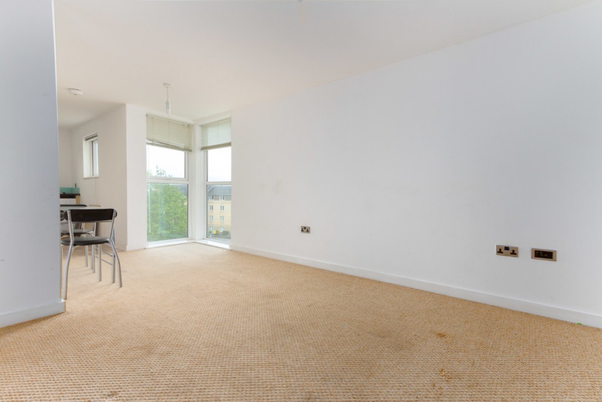 Apartment 208, Queen Square