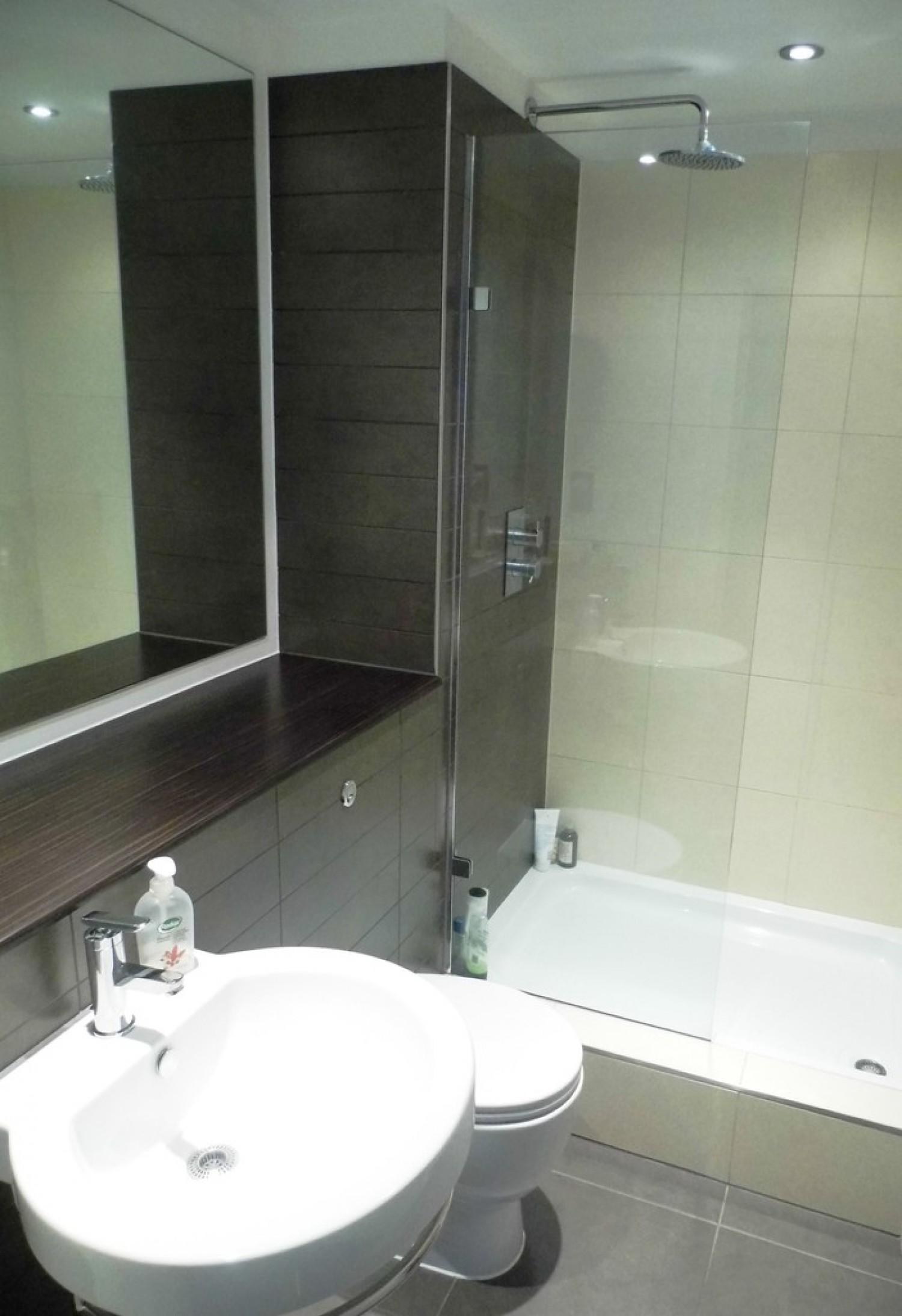 2 bedroom Flat for Letting Britton House, Lord Street, Green Quarter, M4