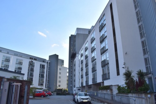 Vie Building