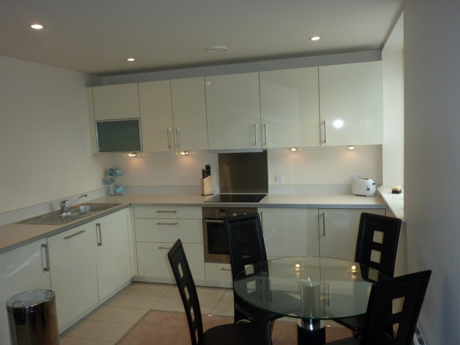 2 bedroom Flat for Letting Spectrum, Blackfriars Road, Manchester, M3