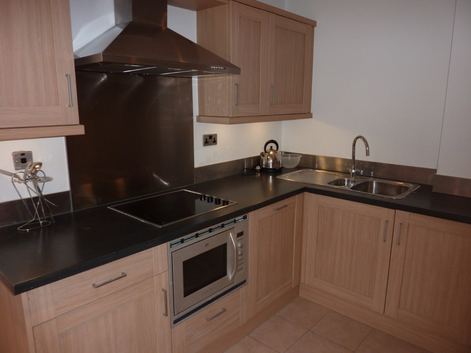 2 bedroom Flat for Letting XQ7, Taylorson St South, Salford Quays, M5