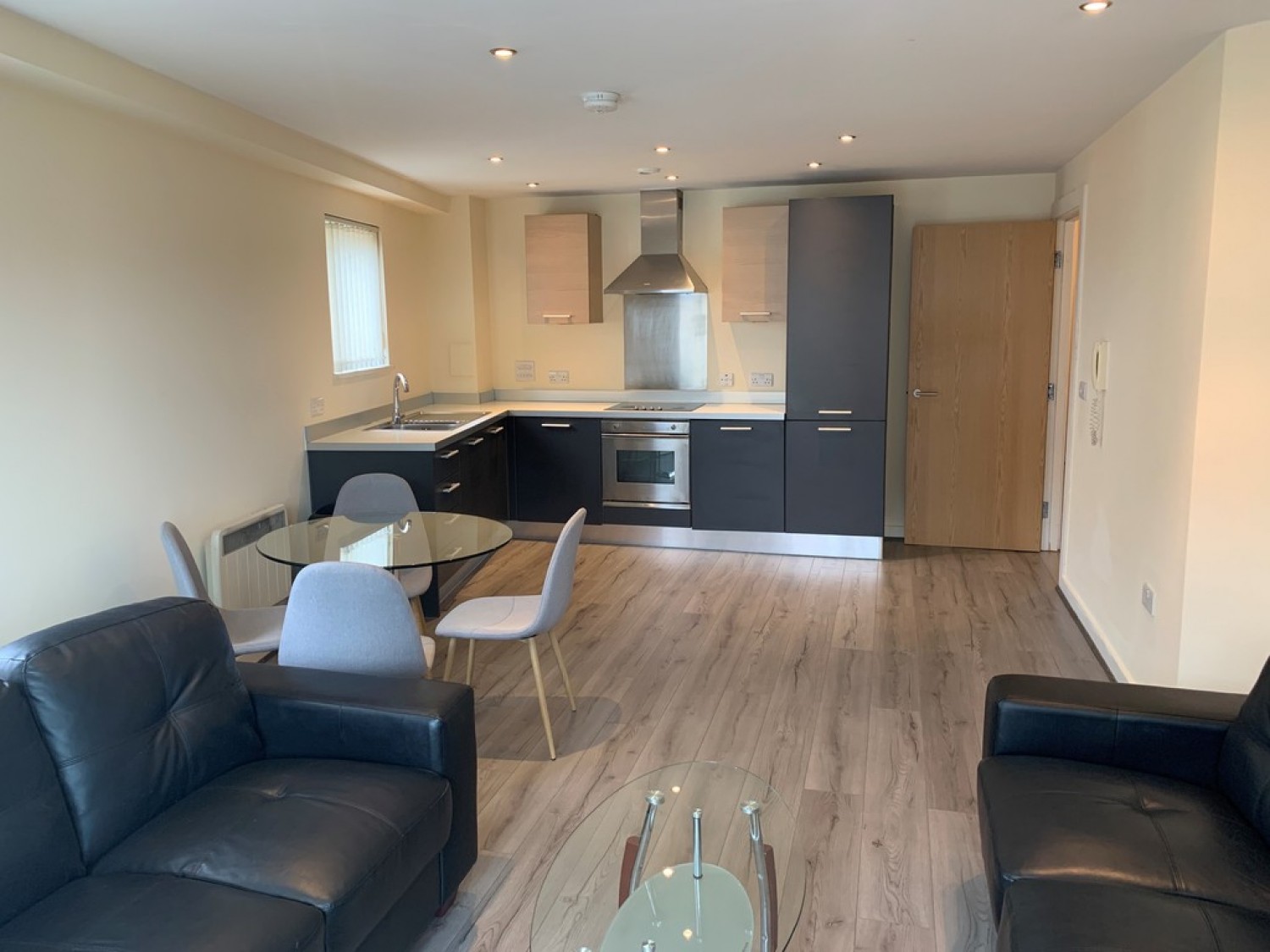 2 bedroom Flat for Letting Chorlton Street, Old Trafford