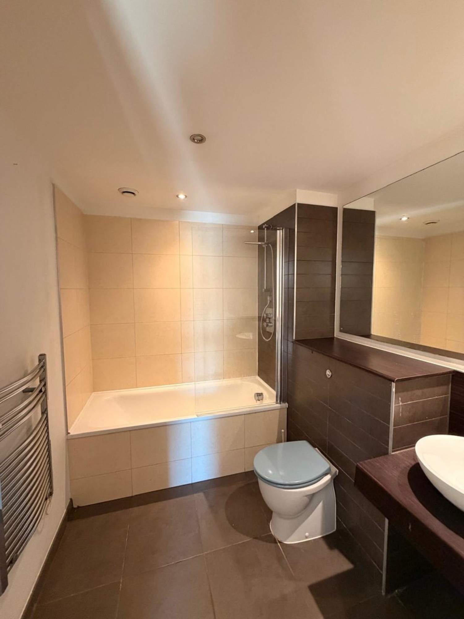 2 bedroom Flat for Letting Britton House, Lord Street, Green Quarter, M4