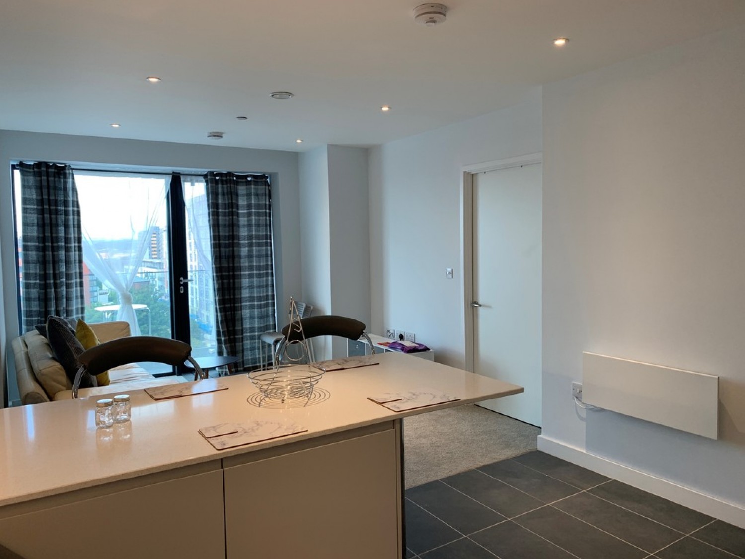 2 bedroom Flat for Letting 56 Bury Street