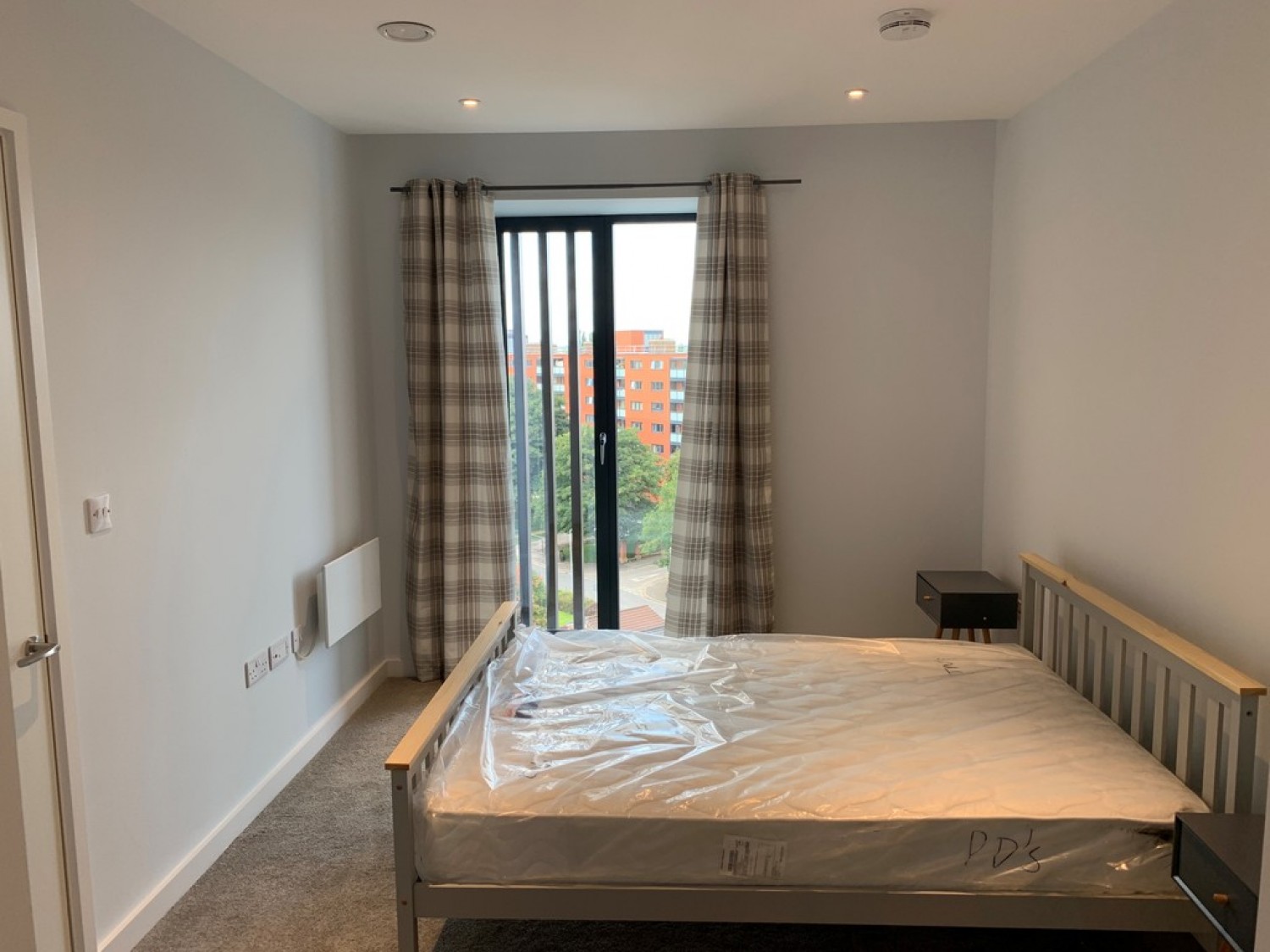 2 bedroom Flat for Letting 56 Bury Street