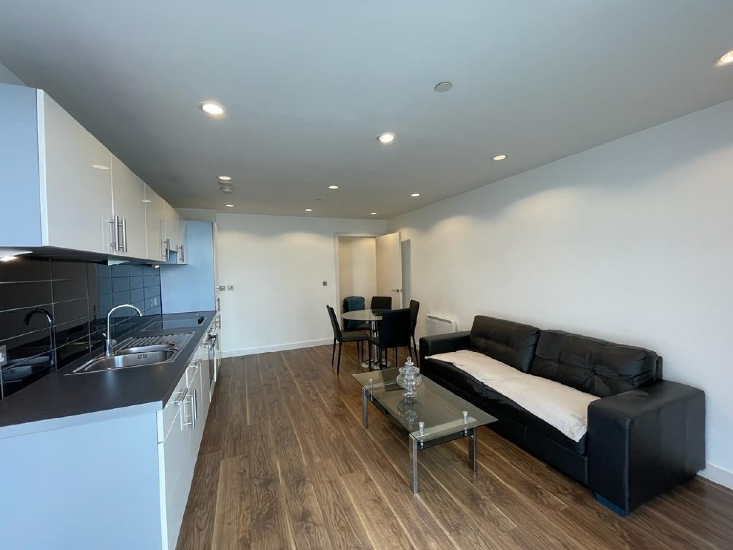 2 bedroom Flat for Letting No 1 Media City UK